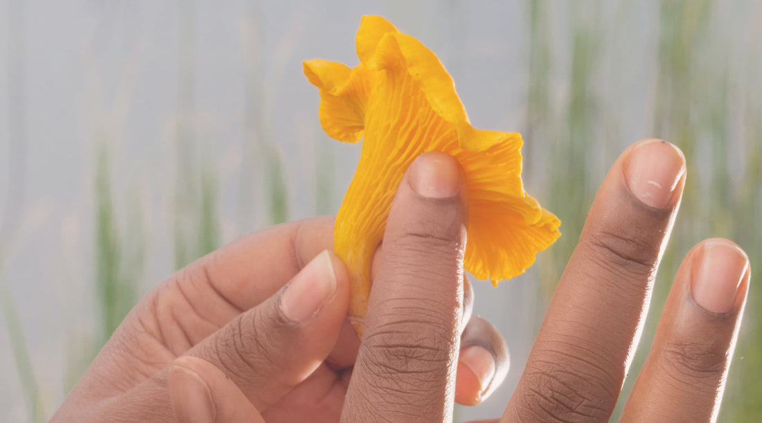 How to Keep Your Independence While Falling for Someone New