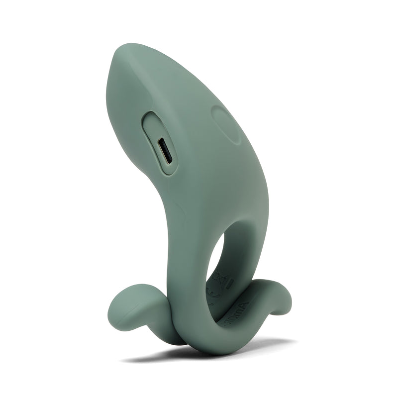 Hug (Warehouse Sale)